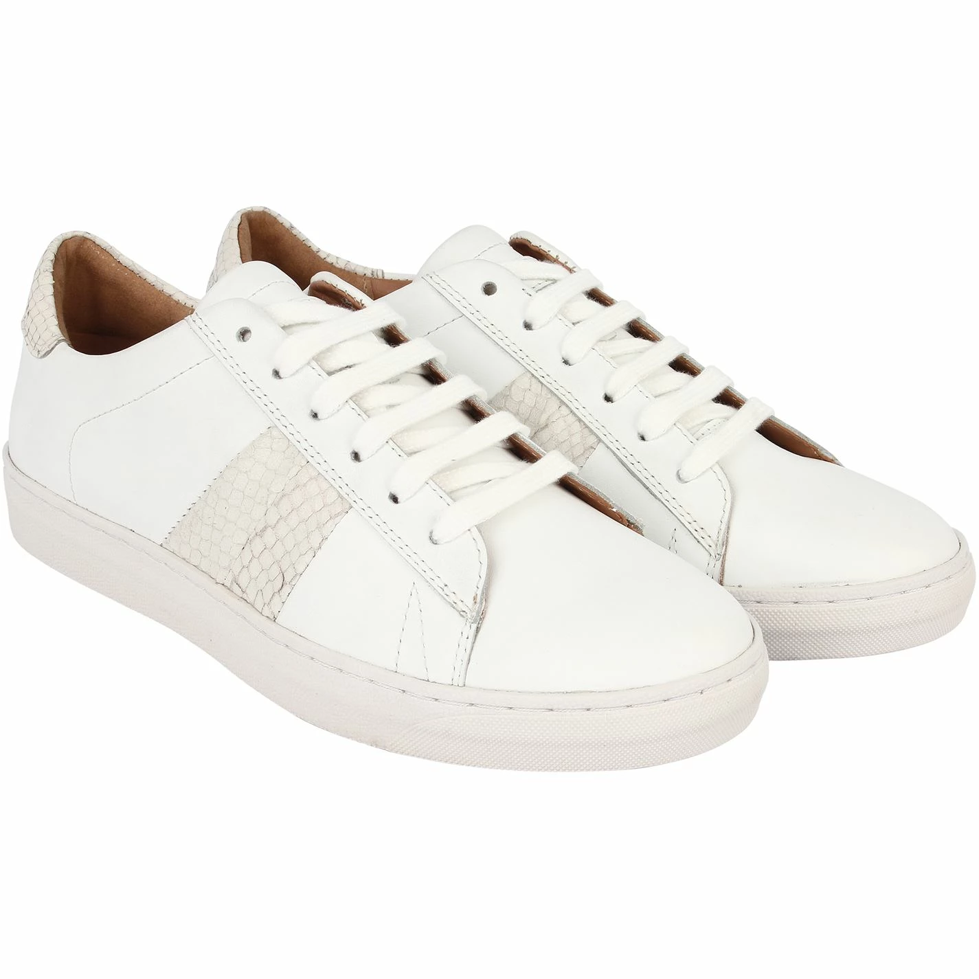 Linea Low Trainers - Image 5